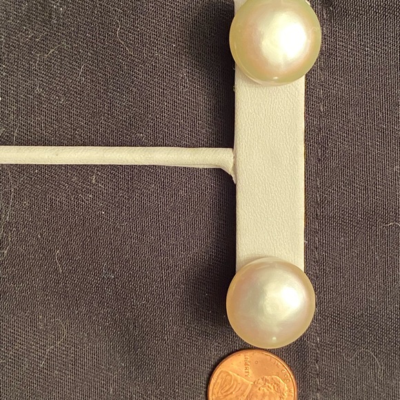 Large Coin Pearl Pierced Earrings - Color - Off-white, Sterling Post. - Picture 3 of 3